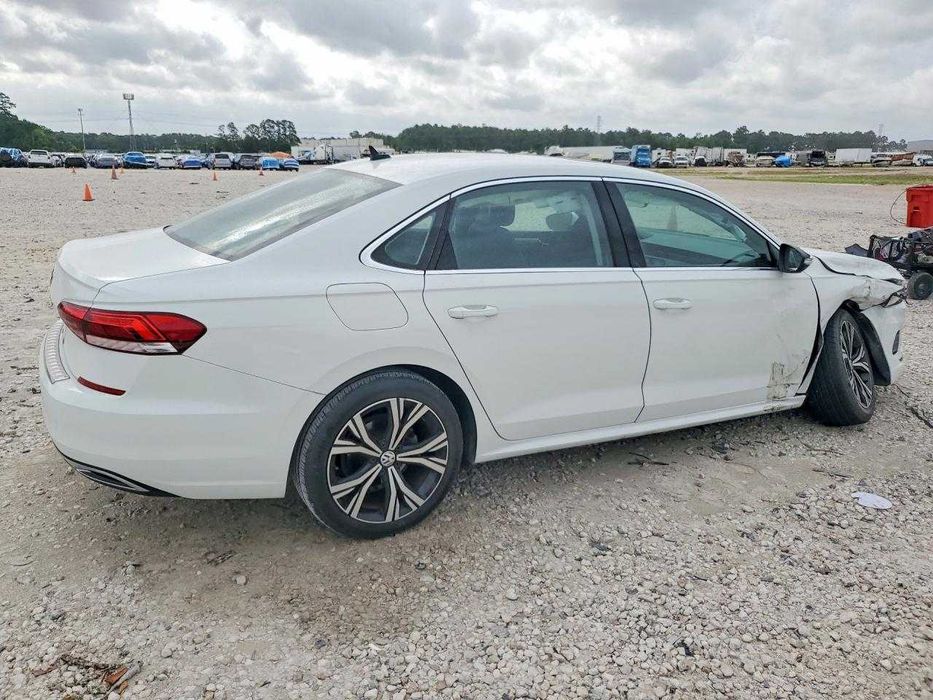 2022 VOLKSWAGEN Passat