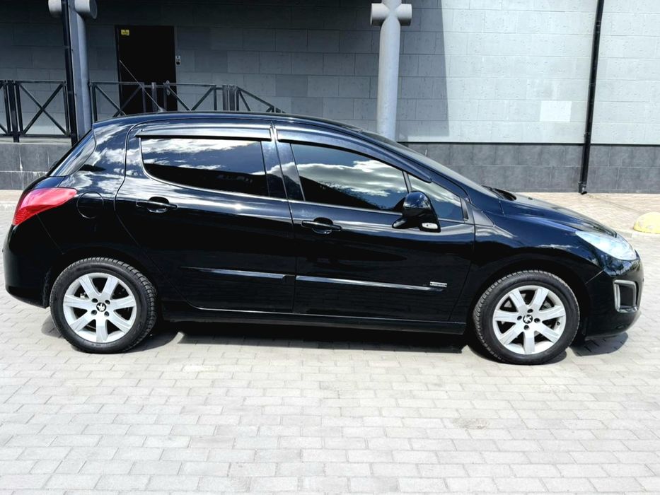 2012 нефарб Peugeot 308 АКП