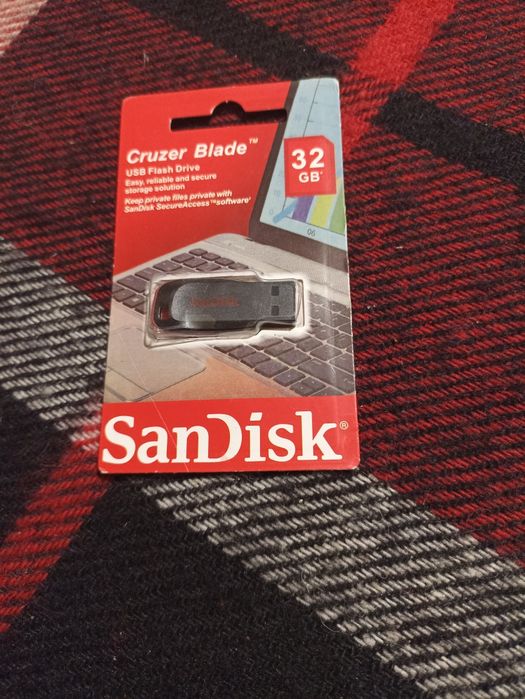 Флеш-накопичувач USB 32 ГБ