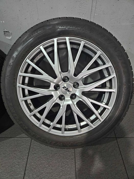 Komplet kół zimowych  AEZ R19 235/55 Continental