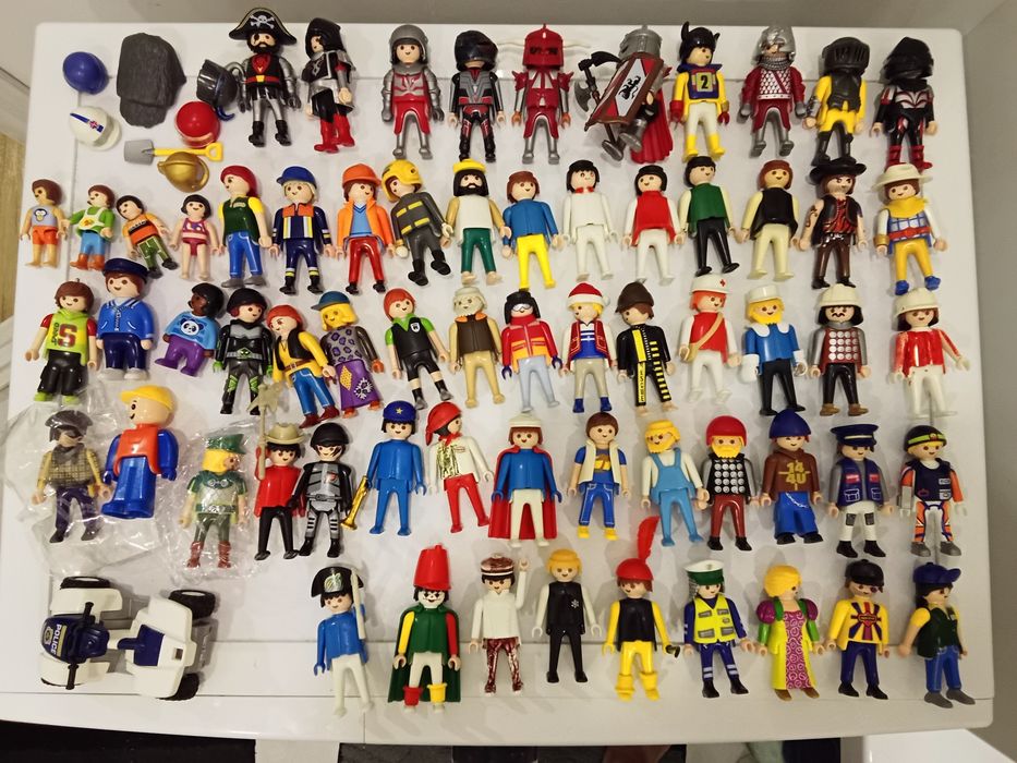 Продам фигурки багги  playmobil новие
