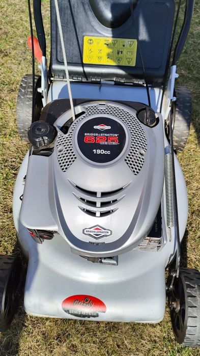 Kosiarka spalinowa grizzly z napędem