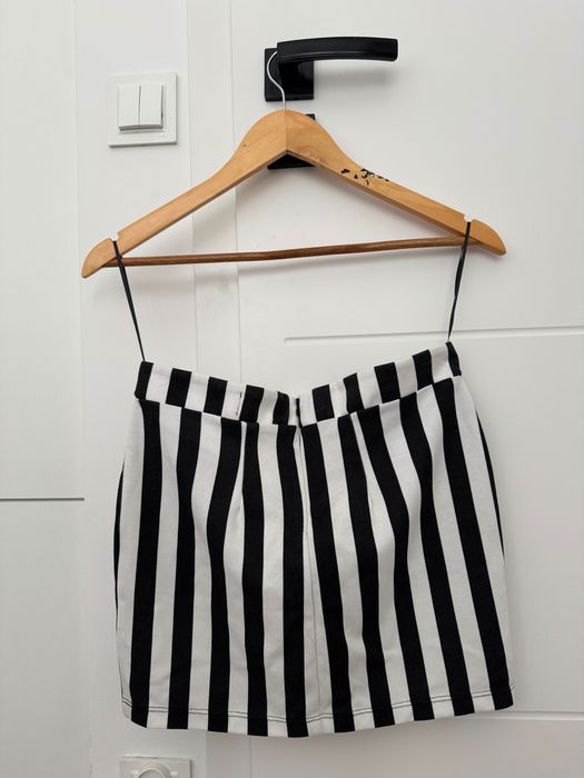 Krótka spódnica biało czarna