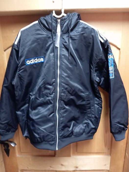 Kurtka adidas czarna z kapturem