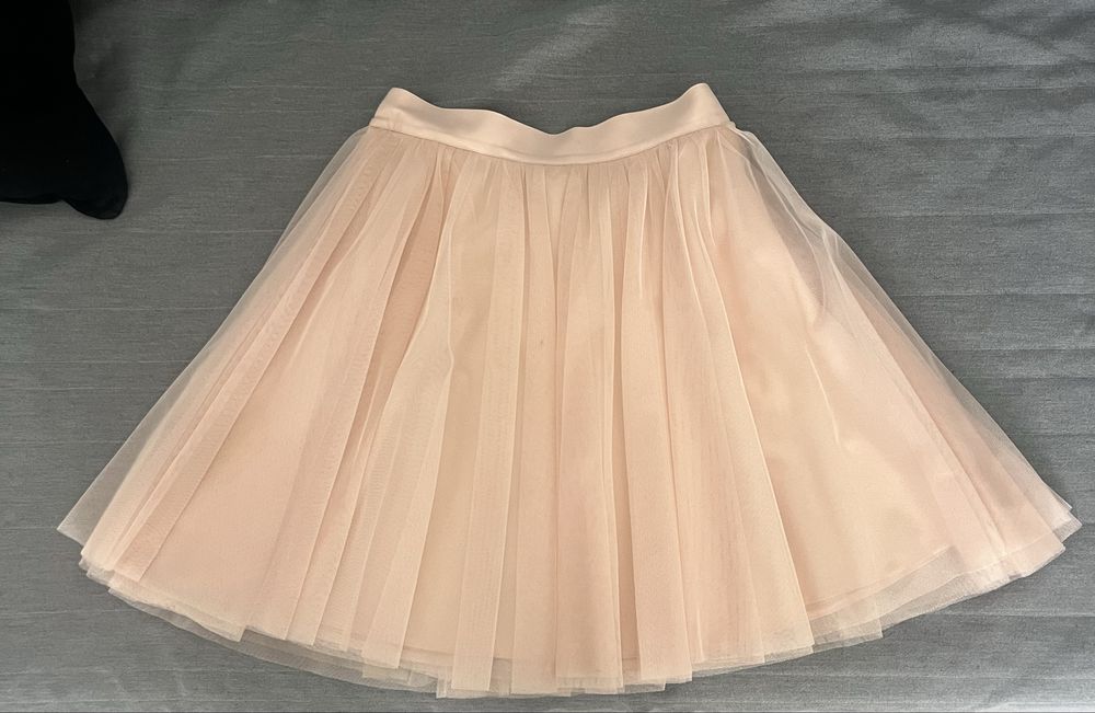 Tiulowa spodniczka