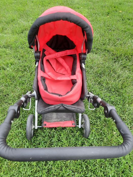 Каляска для ляльки