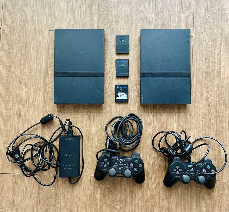 2x PlayStation 2 (PS2) + Comandos + Memory Cards – Lote