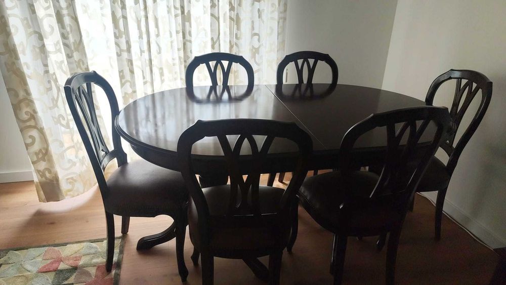 Conjunto Sala de Jantar Completo em Cerejeira