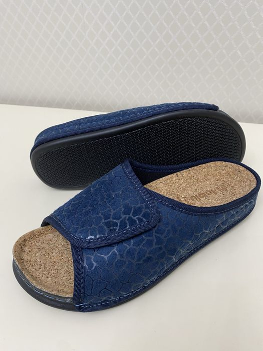 Жіночі ортопедичні тапочки Inblu на липучці,коркова устілка.