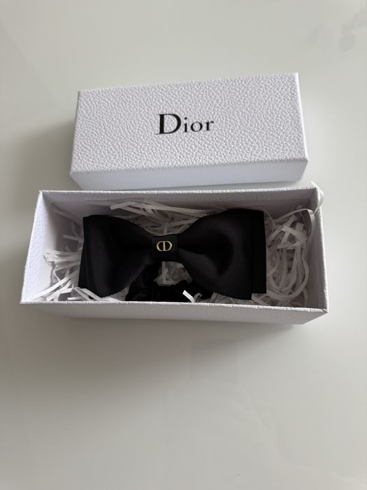 Elegancka kokarda na wlosy Dior