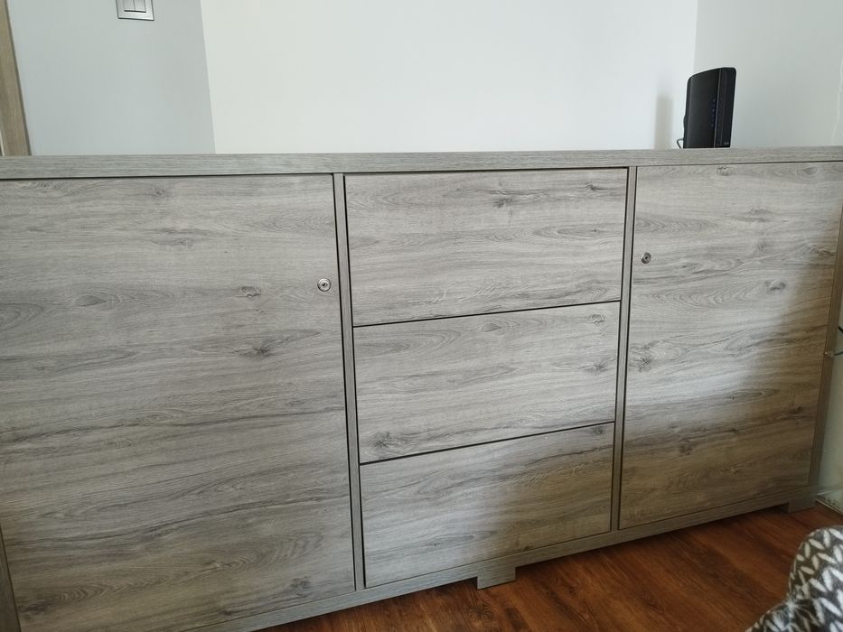 Sprzedam dużą komode Promocyjna cena do końca roku