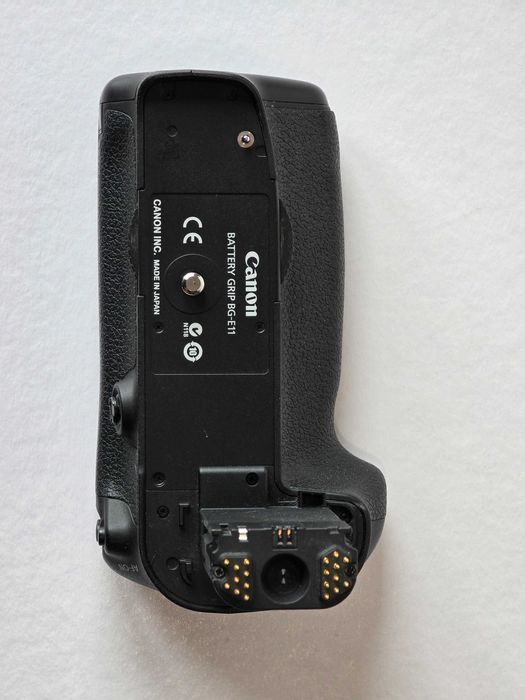 Punho Battery Grip BG-E11 Canon