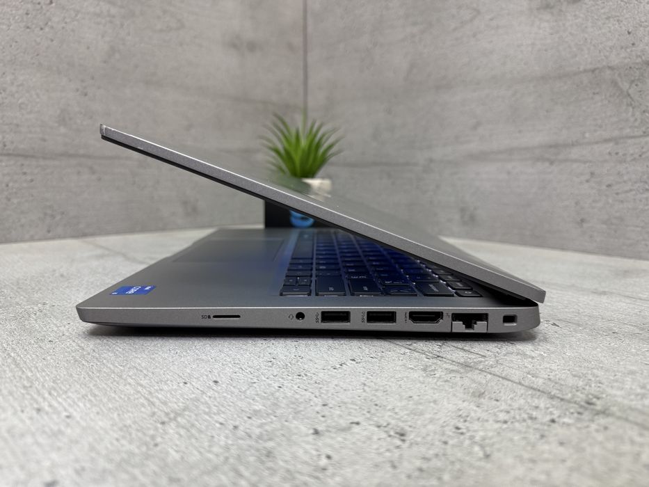 Сенсорний ноутбук Dell 5420/i5-1135G7/8gb ddr4/256gb ssd