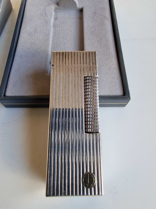 Dunhill- Isqueiro de prata  ( preço de saldo)