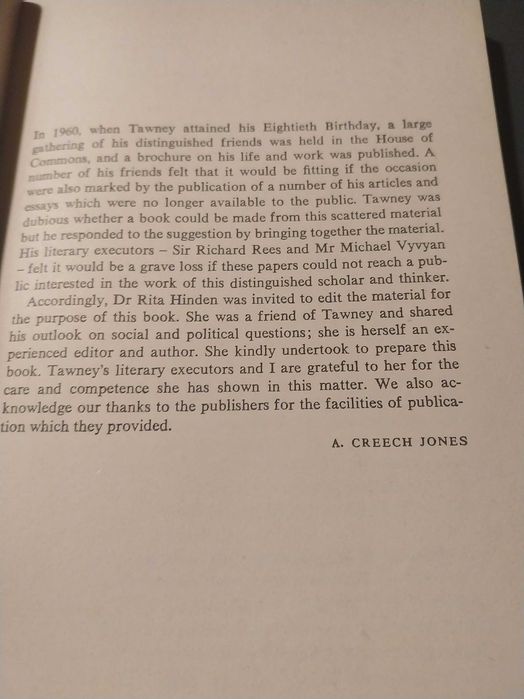 The radical tradition -livro