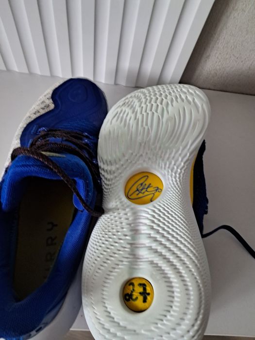 Продам кросівки чоловічі