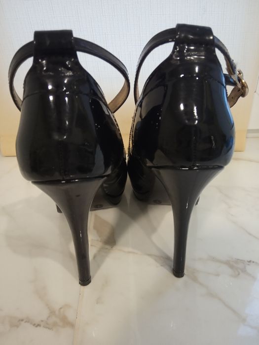 Туфли на каблуке T.Taccardi р.39