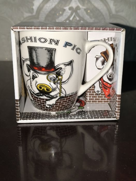 Новая чашка со свинкой