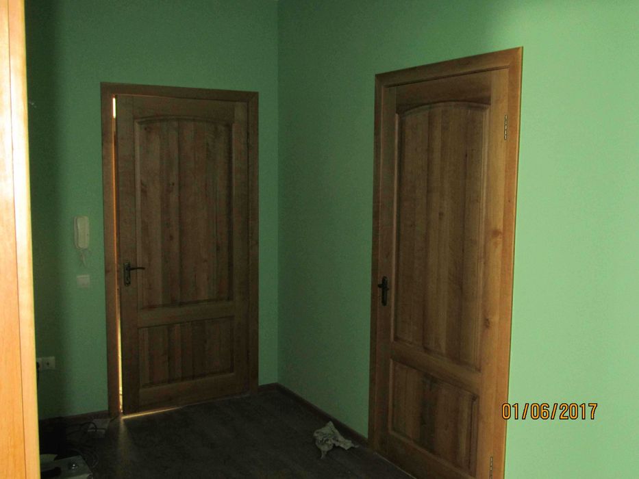 Центр офісна будівля 300 кв.м. гарний стан фасад ціна 650 у.е./кв.м.