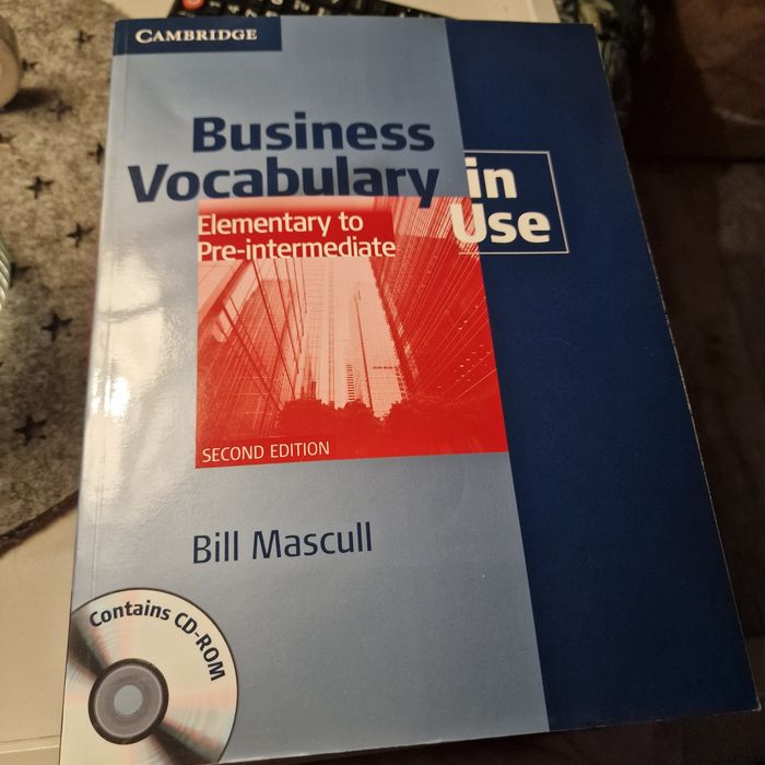 English Business Vocabulary in use. Elementary to Pre-intermediate.