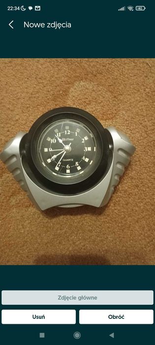 Zegar stojący na baterię