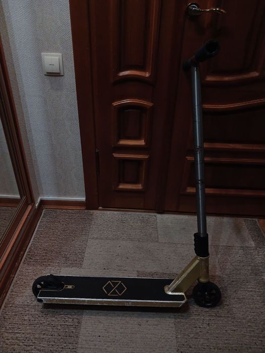 Трюковий самокат (Native Stem gold)