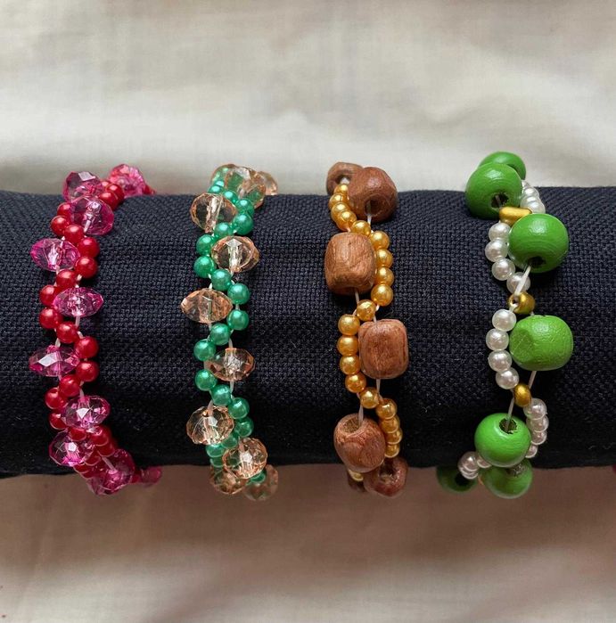 Pulseiras de Missangas artesanais