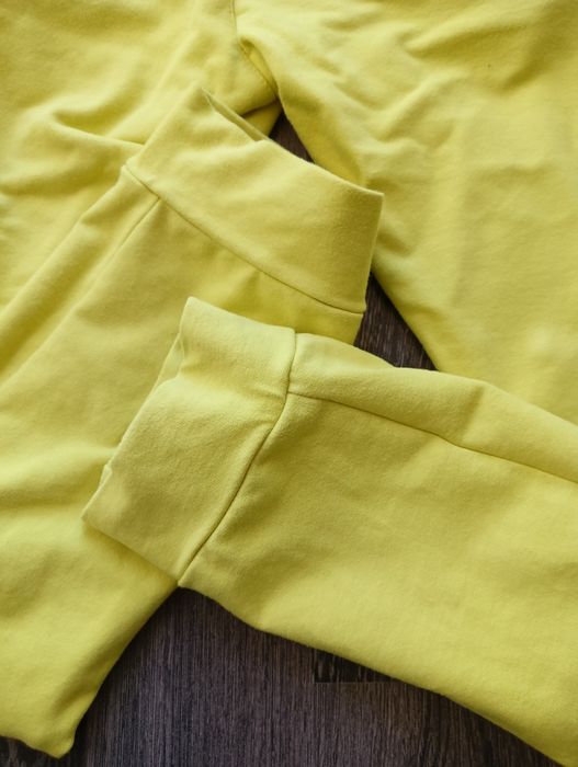 Spodnie i bluza MASHMNIE r.152/158