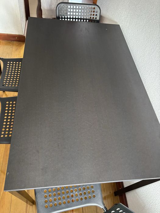 Mesa com 4 cadeiras ikea