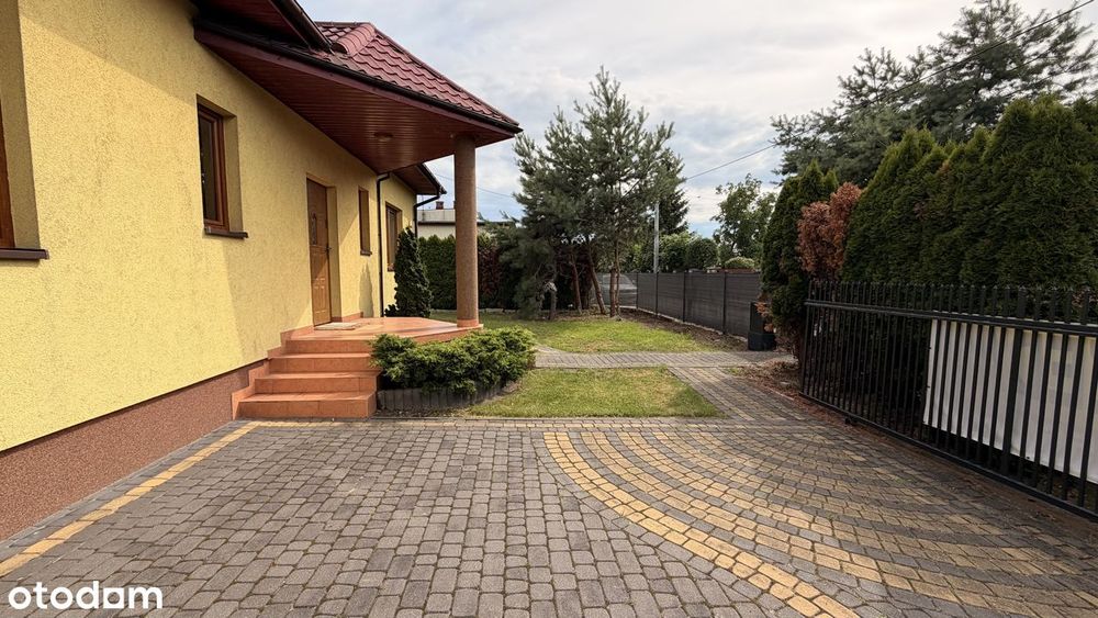 Nowy dom wolnostojący w Sadkowie – 2,5 km od centrum Radomia