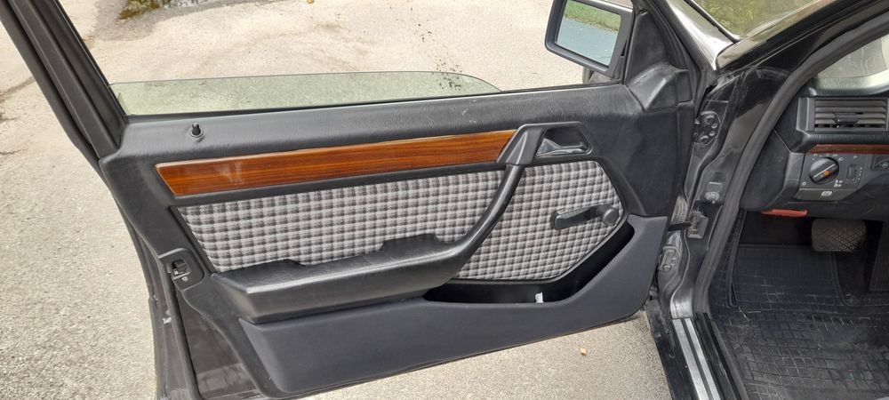 Продам Мерседес W124