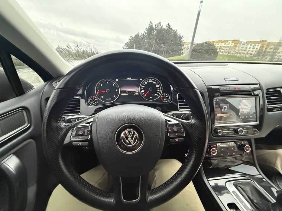 Продам автомобиль VOLKSWAGEN TOUAREG, фольцваген туарег