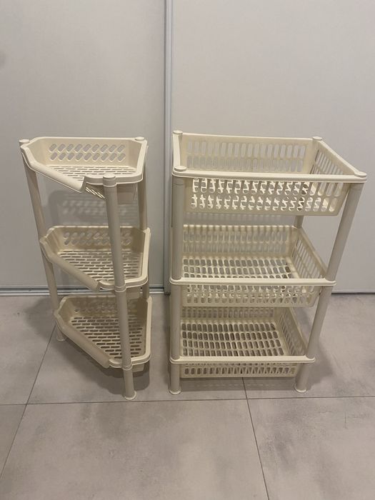 Sprzedam regały plastikowe