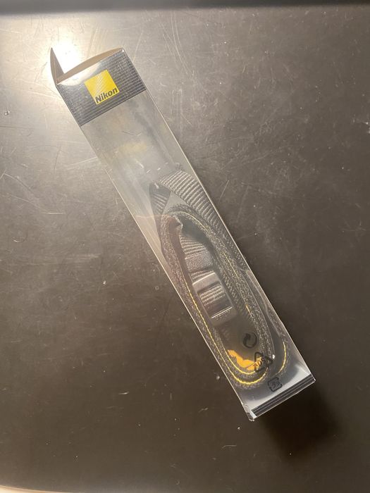 Fita Nikon AN-6W Nova