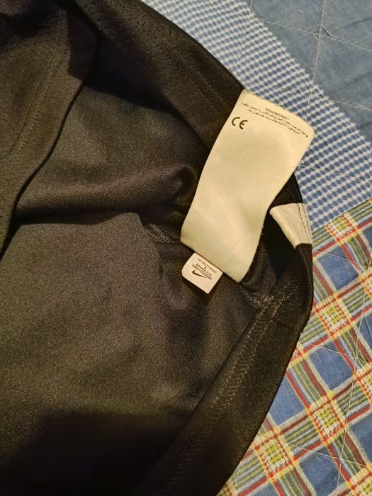 Jersey da NBA OFICIAL - Kyrie Irving, Nets (portes grátis)