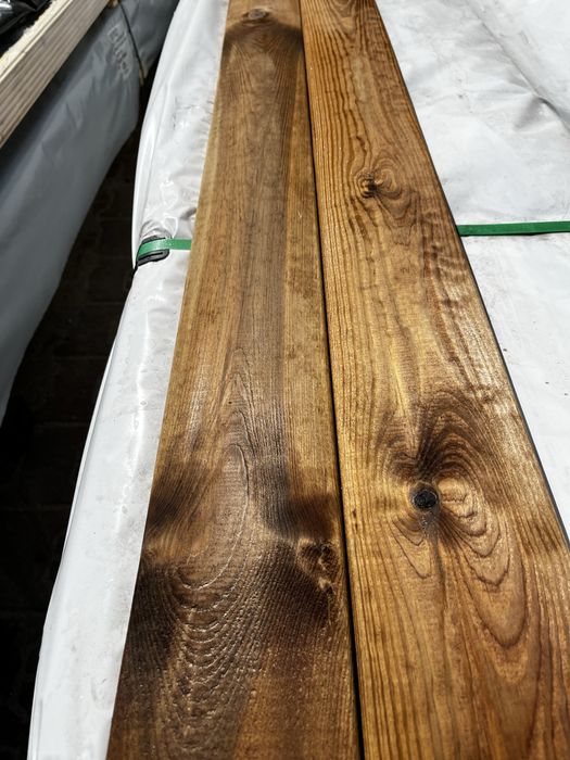 Deska tarasowa 22 x 90 x 2,5 metra.