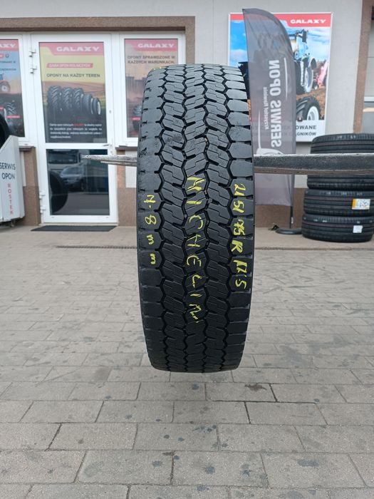 215/75R17.5 Michelin X- Multi