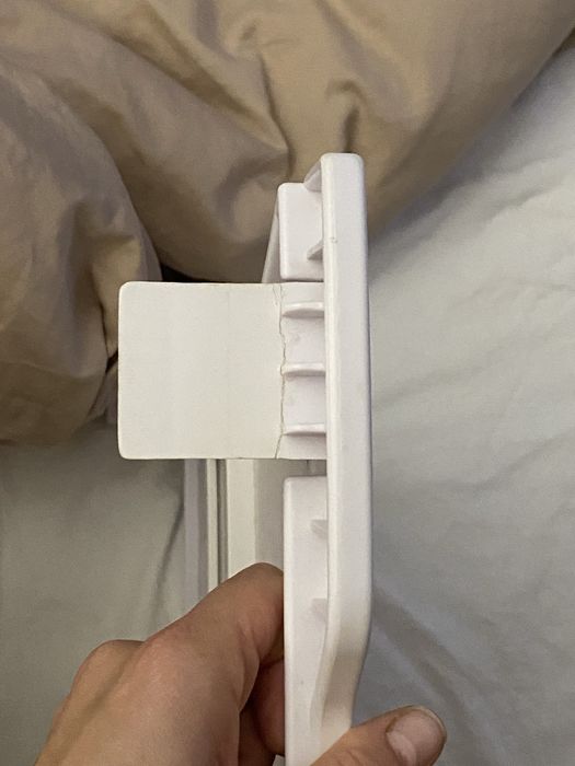 Столик для годування