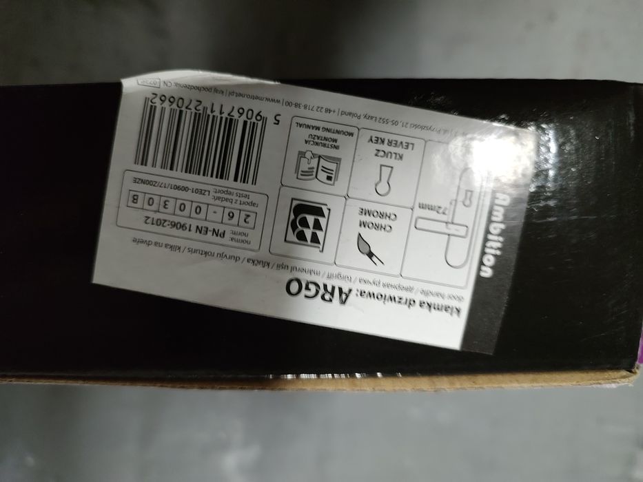 Klamkim do drzwi wewnętrznych srebna i szara