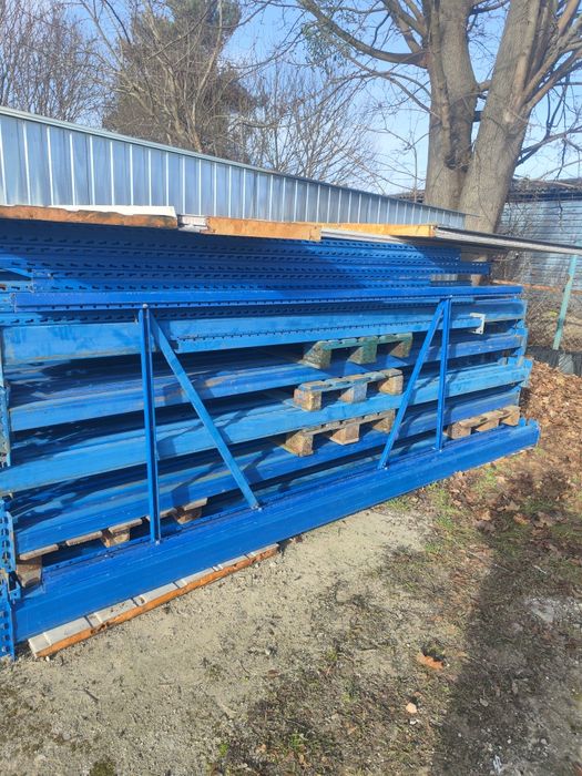 Regały magazynowe trawersy  80zł sztuka