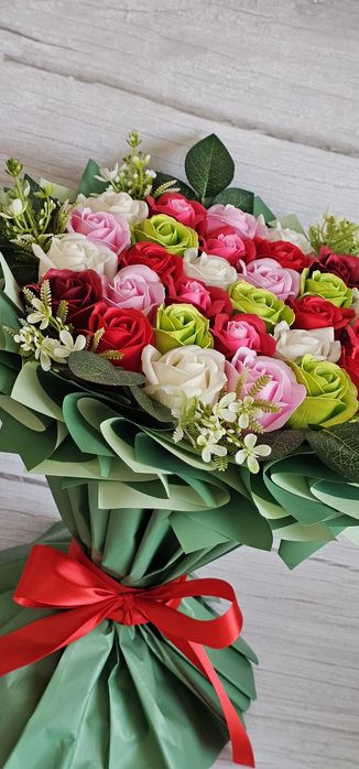 Bukiet z różyczek mydlanych