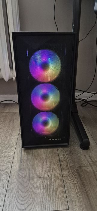 Komputer gamingowy RTX 4070, 32GB RAMU, Ryzen 7 7800X3D
