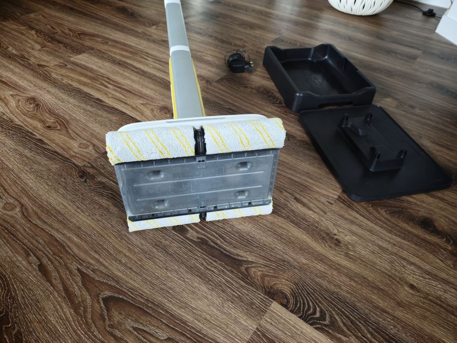 Mop Kärcher FC 7 Cordless Premium – stan idealny, na gwarancji (zakup 05.2025)