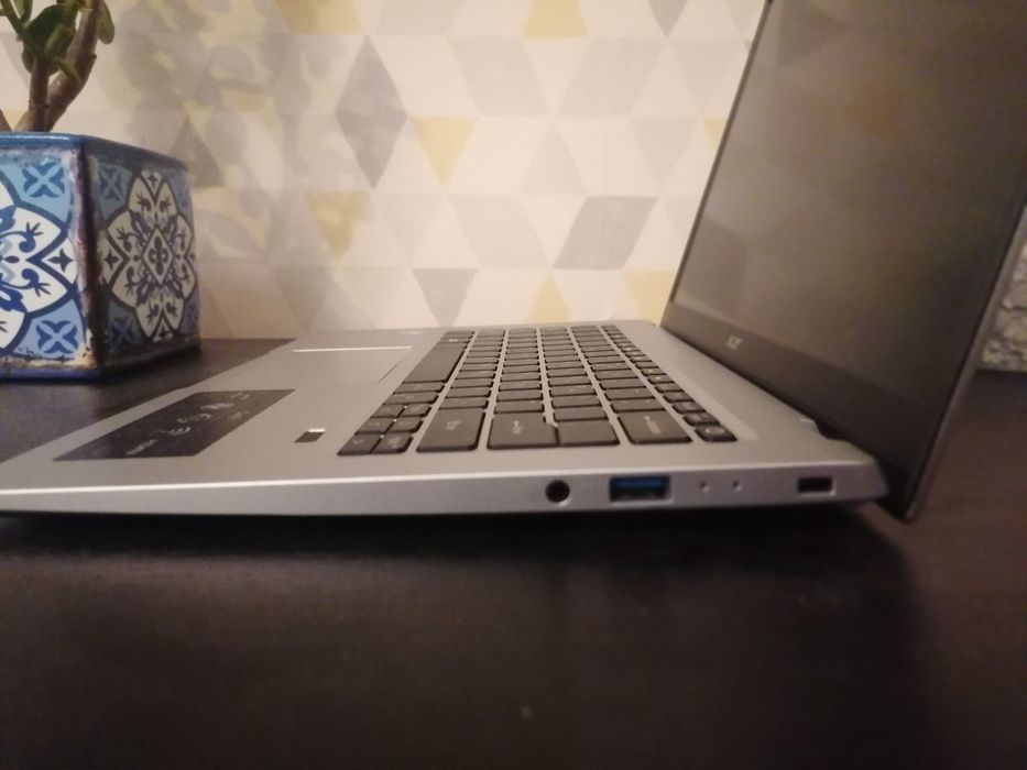 Laptop Acer Swift 1 14 cali