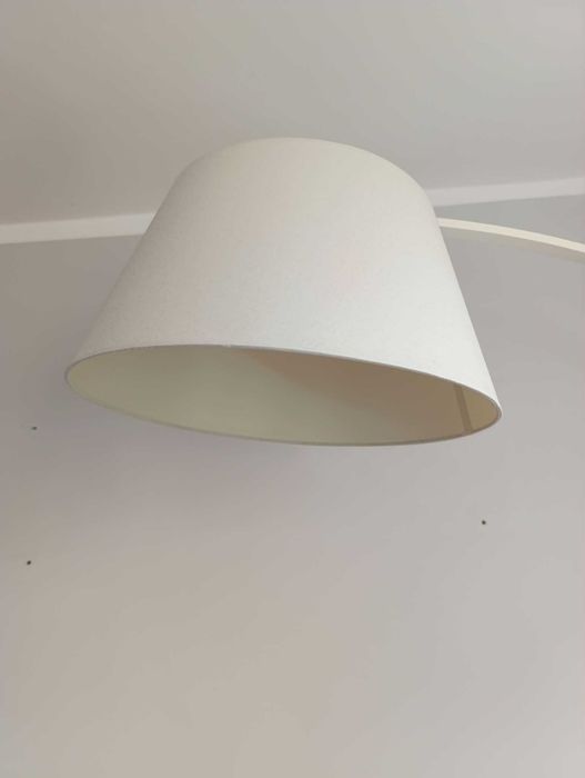Lampa podłogowa Laforma