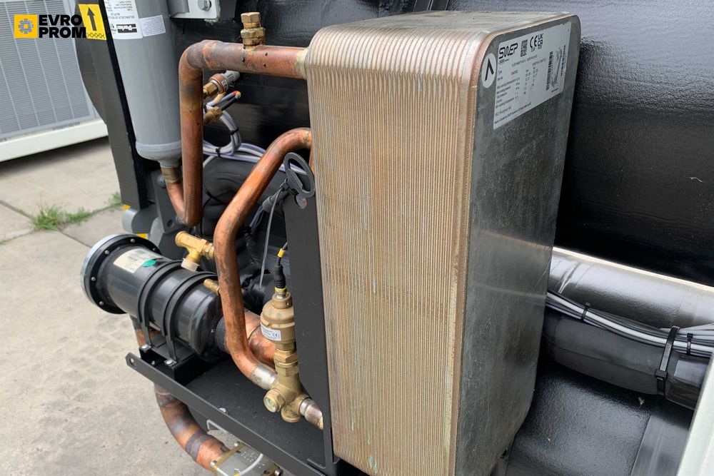Chiller / Agregat wody lodowej CARRIER 30XW 0852B0010 829 KW. Nowy.