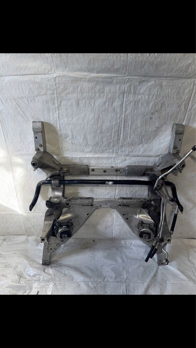 Alfa Romeo Stelvio підрамник