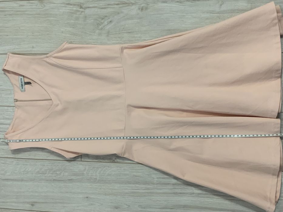 Пудрова сукня