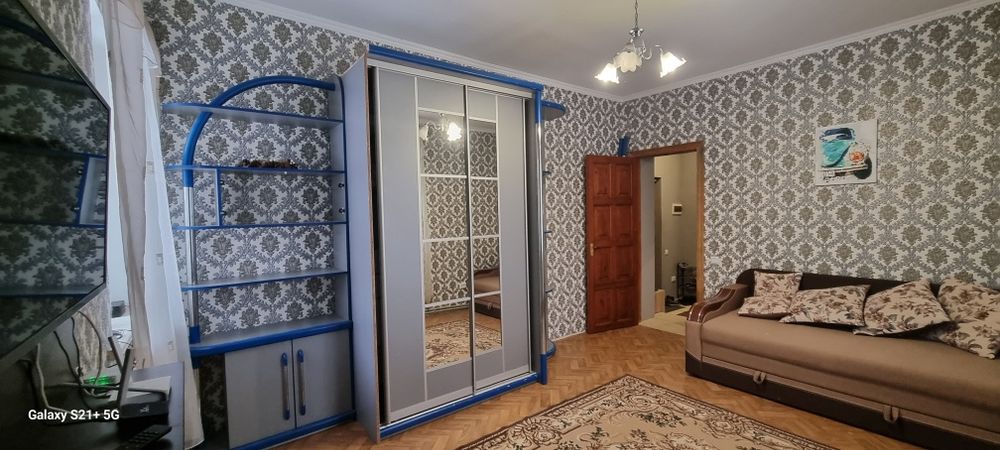 Сучасний будинок в Херсоні .