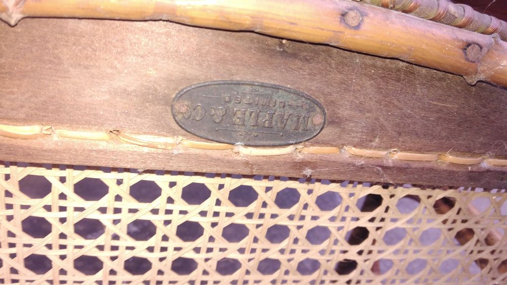 Cadeira antiga em palhinha e (bentwood) "Maple & Co" London.